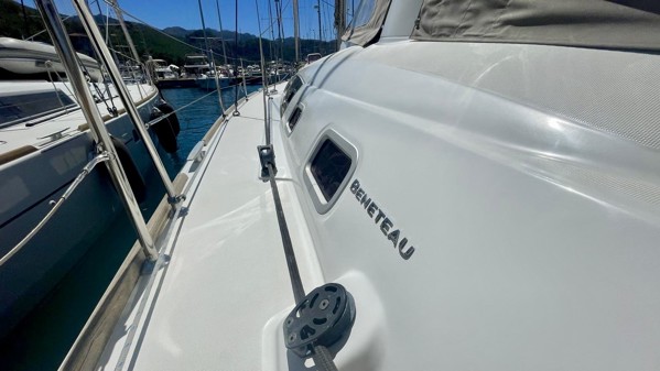 2011 BENETEAU OCEANIS 50