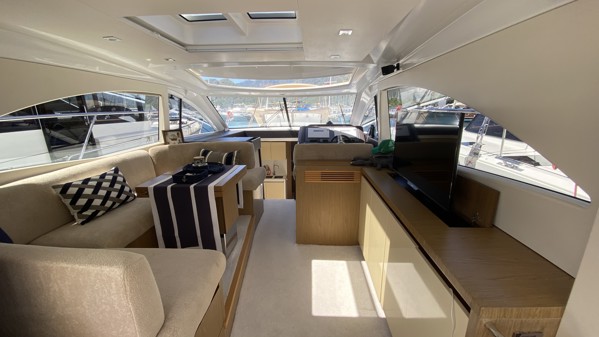 2014 BENETEAU GT 49