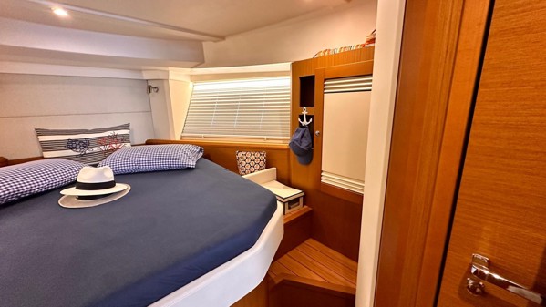 2021 BENETEAU SWIFT TRAWLER 41- DOCKMATE 