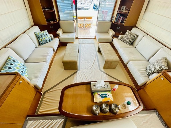 2007 FERRETTI YACHTS 731