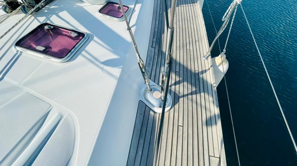 2010 BENETEAU OCEANIS 54