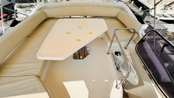 2009 AZIMUT 43 FLY