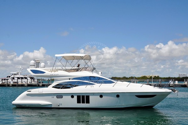 2013 AZIMUT 48 FLY