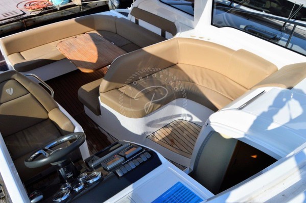 2014 FAIRLINE TARGA 38