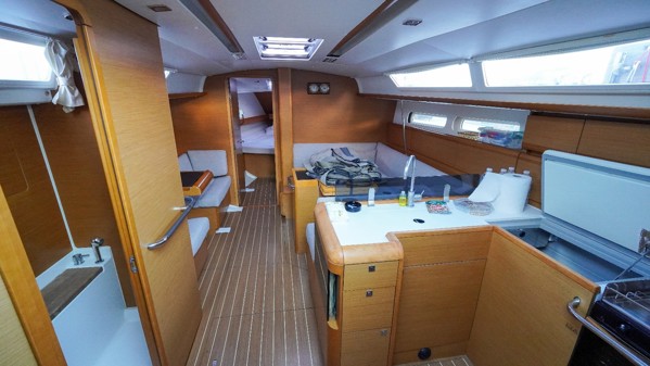 2013 JEANNEAU SUN ODYSSEY 409