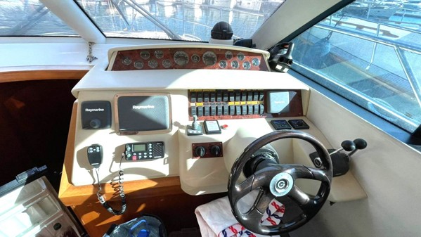 2008 GALEON 390 FLY