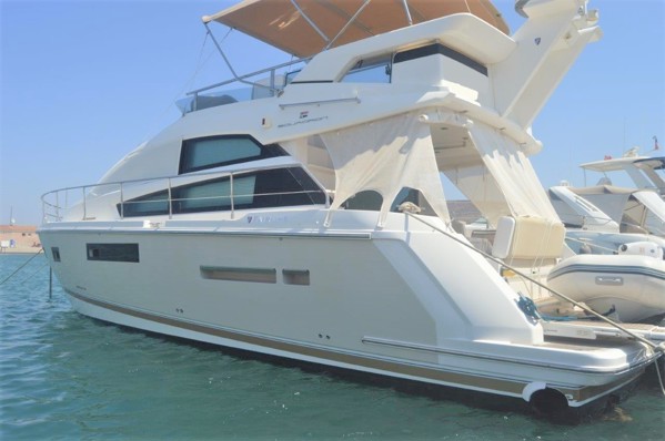 2011 FAIRLINE SQUADRON 42