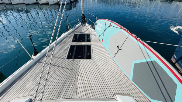 2021 HANSE 548