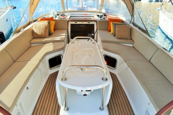 2015 JEANNEAU 53