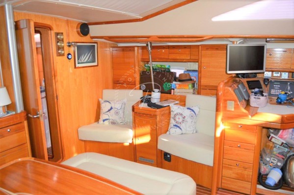 2008 BAVARIA VISION 50