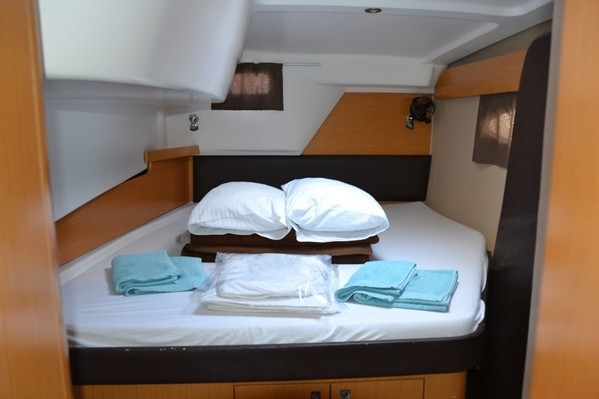 2011 FOUNTAINE PAJOT ORANA 44