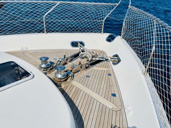 2010 PRINCESS 85