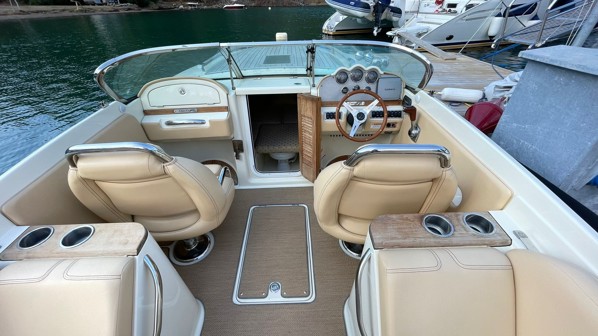 2011 CHRIS CRAFT CORSAIR 25