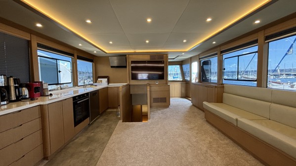 2023 CUSTOM WOODEN TRAWLER DGT 70