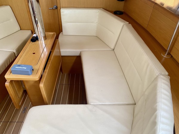 2011 JEANNEAU SUN ODYSSEY 36I