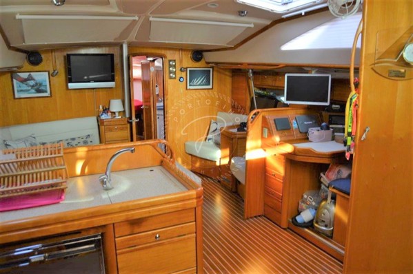 2008 BAVARIA VISION 50