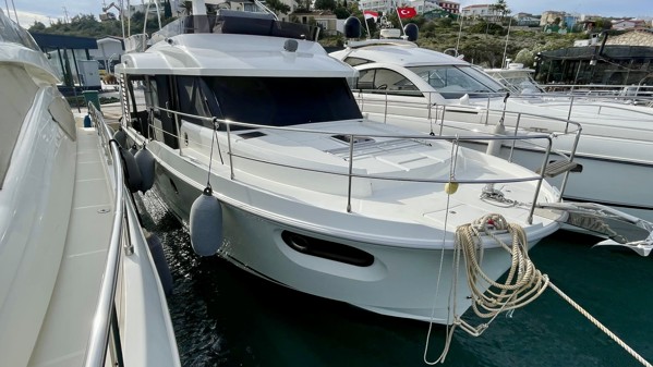 2023 BENETEAU SWIFT TRAWLER 41 