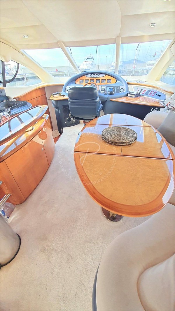 2006/2020 AZIMUT 55 FLY