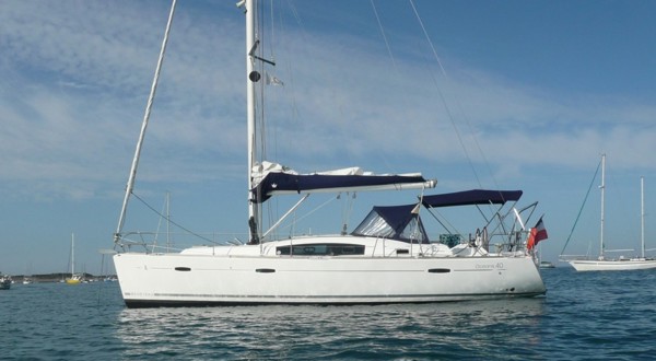 2011 BENETEAU OCEANIS 40 