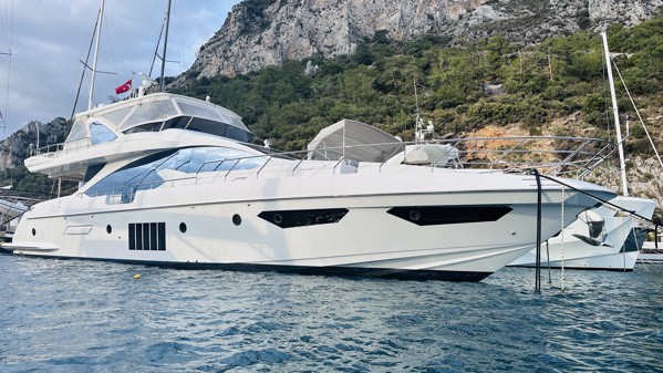 2018 AZIMUT 80