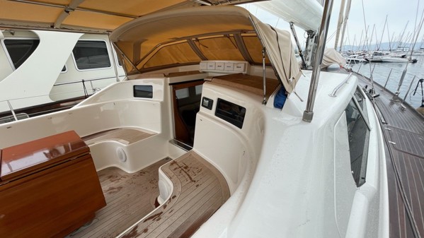 2004 SOLARIS 76