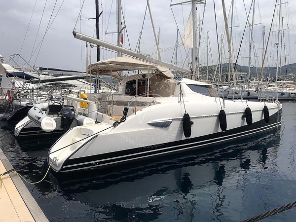 2004 FOUNTAINE PAJOT LAVEZZI 40