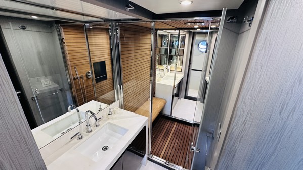 2018 AZIMUT 80