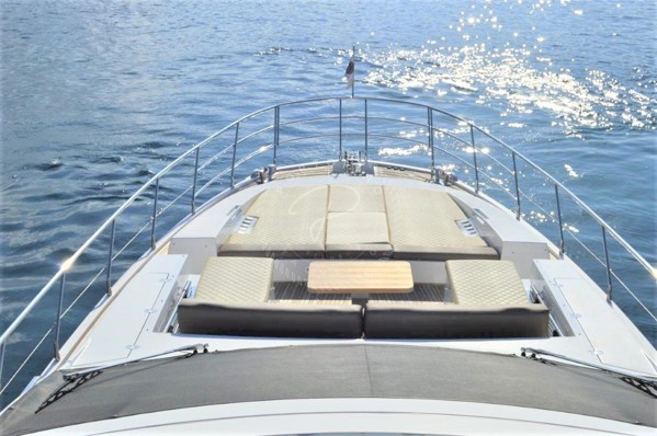 2017 AZIMUT 77S