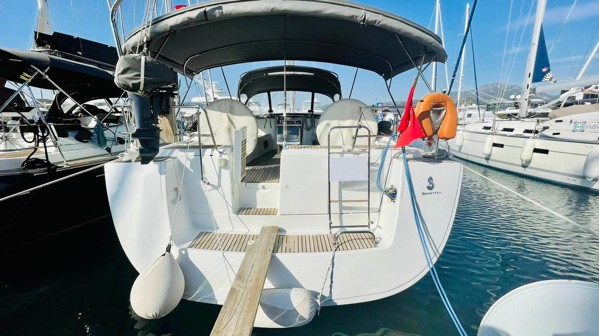 2010 BENETEAU OCEANIS 54