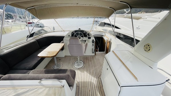 2011 BENETEAU SWIFT TRAWLER 52