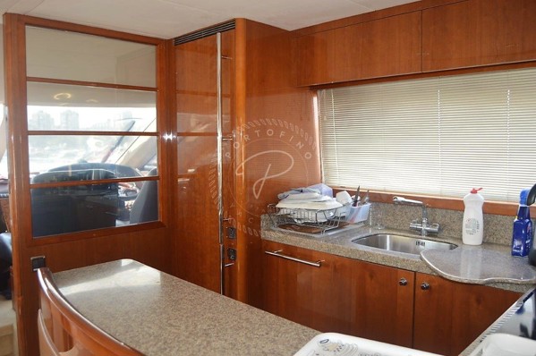 2007 PRINCESS 67