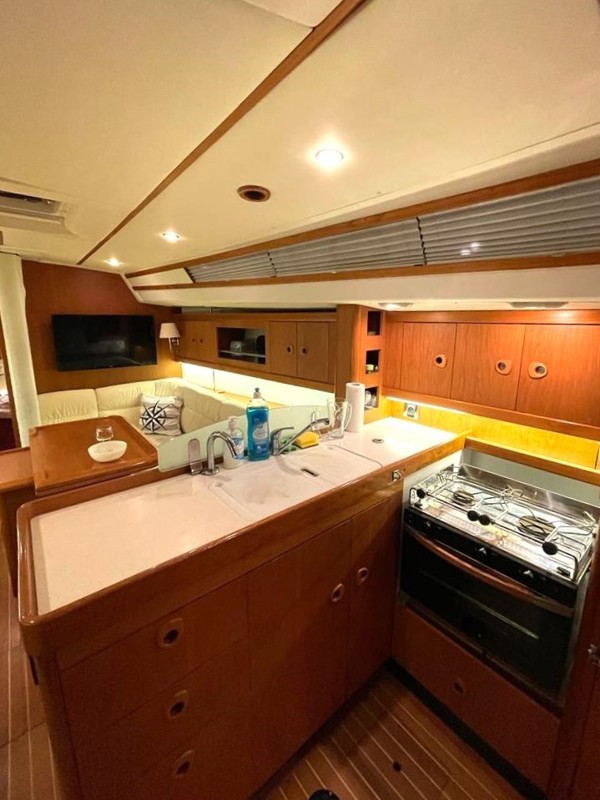 2005 WAUQUIEZ CENTURION 40S