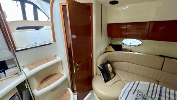 2005 FAIRLINE TARGA 34