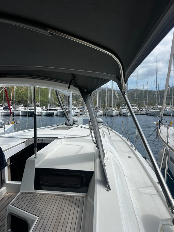 2021 BENETEAU OCEANIS 51.1