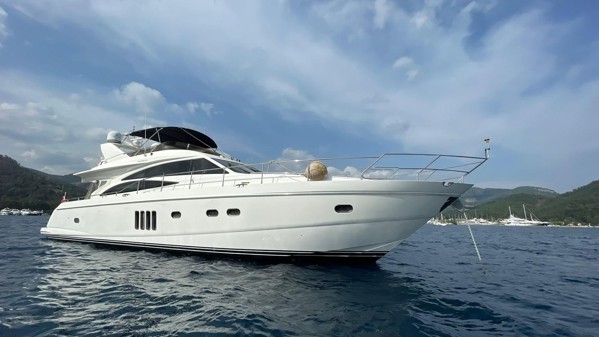 2007 PRINCESS 67