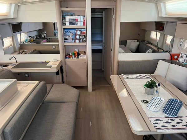 2021 BENETEAU OCEANIS 51.1