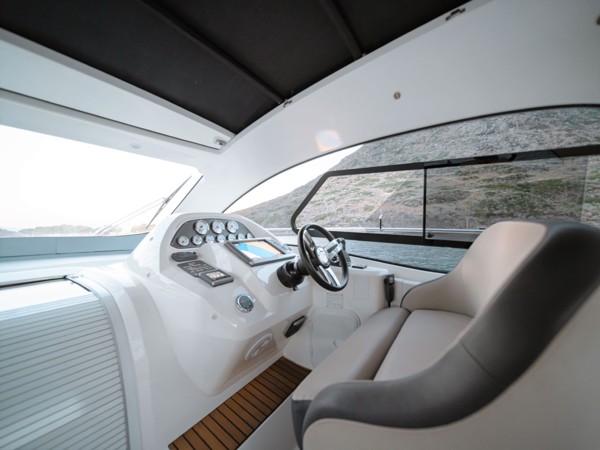 2014 BAVARIA SPORT 44 HT