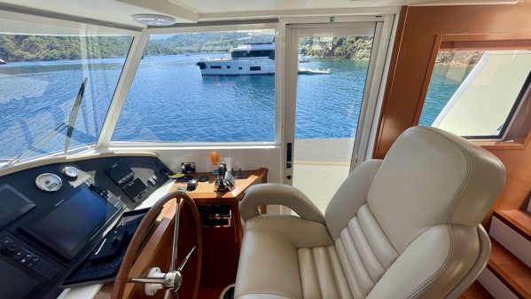 2011 BENETEAU SWIFT TRAWLER 52