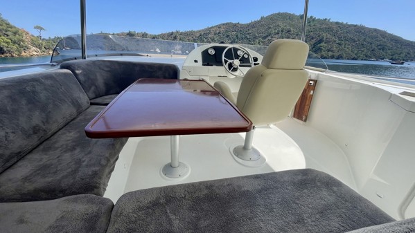 2011 BENETEAU SWIFT TRAWLER 52