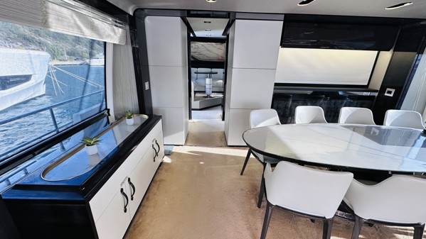 2018 AZIMUT 80