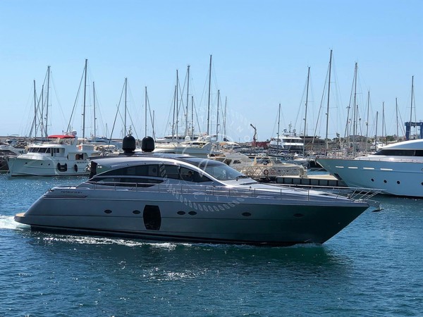 2009 PERSHING 64