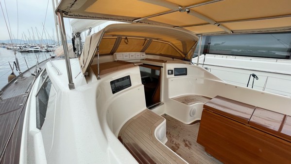 2004 SOLARIS 76