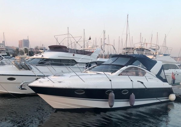 2005 FAIRLINE TARGA 34