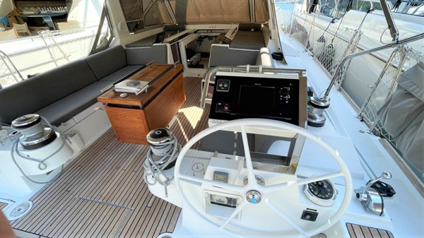 2015 BENETEAU OCEANIS 55