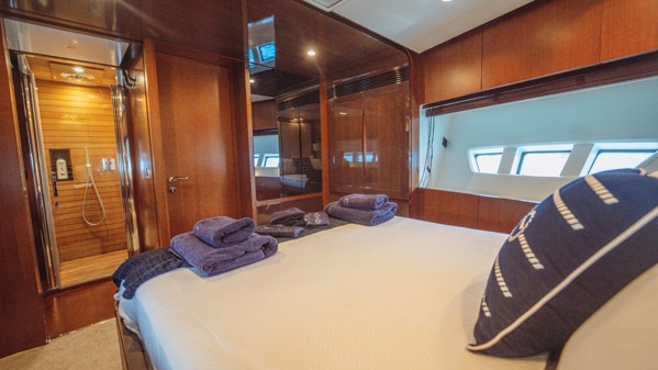 2013 AZIMUT 84 FLYBRIDGE