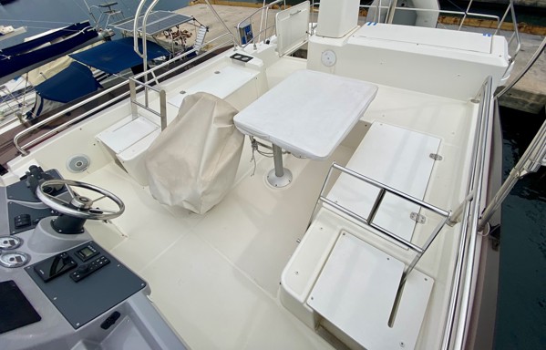 2021 BENETEAU SWIFT TRAWLER 41- DOCKMATE 