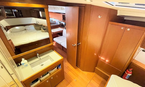 2015 BENETEAU OCEANIS 48