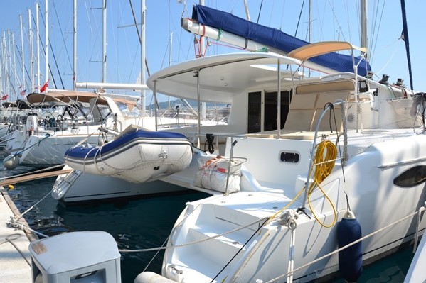 2011 FOUNTAINE PAJOT ORANA 44