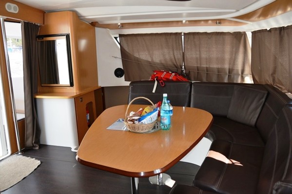 2011 FOUNTAINE PAJOT ORANA 44