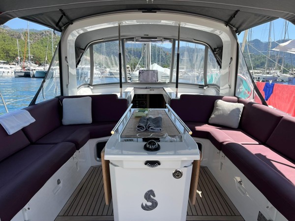 2021 BENETEAU OCEANIS 51.1